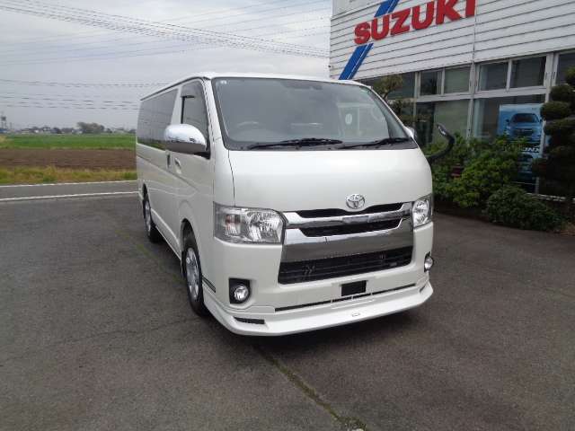 Toyota Hiace Van 2