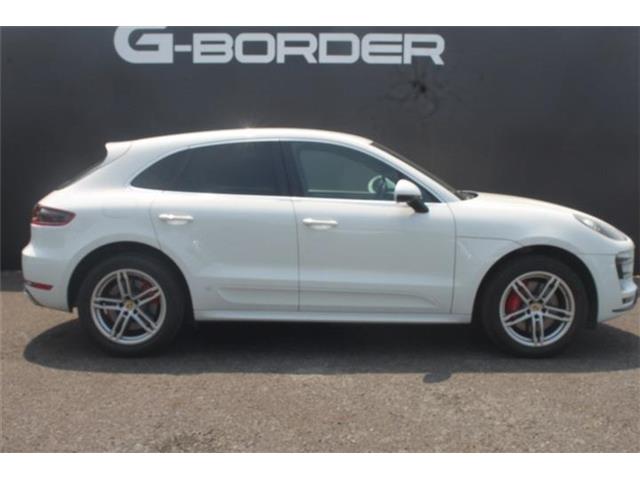 Porsche Macan 11