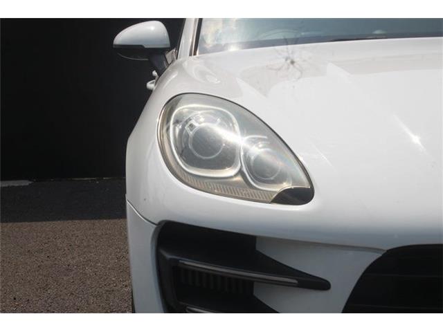 Porsche Macan 12