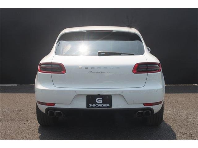 Porsche Macan 10