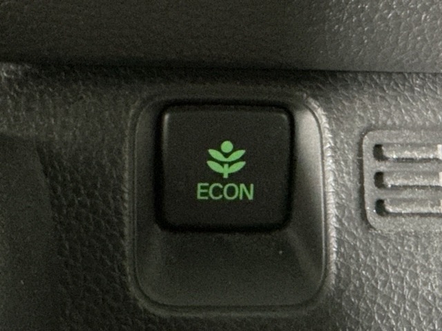 Honda N-VAN 8
