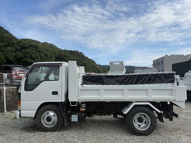 Isuzu Elf 11