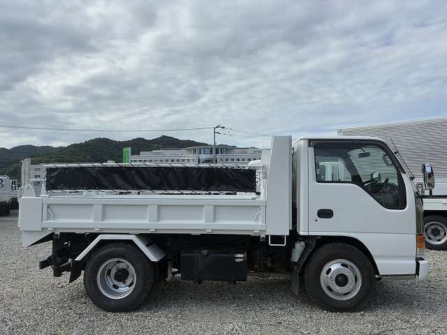 Isuzu Elf 12