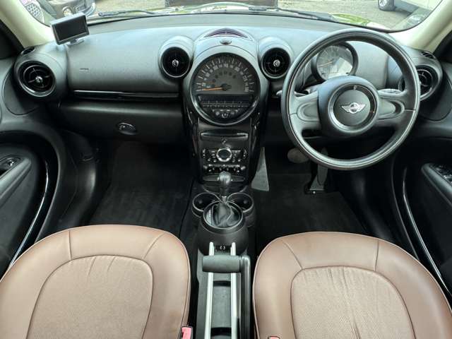 MINI Crossover 6