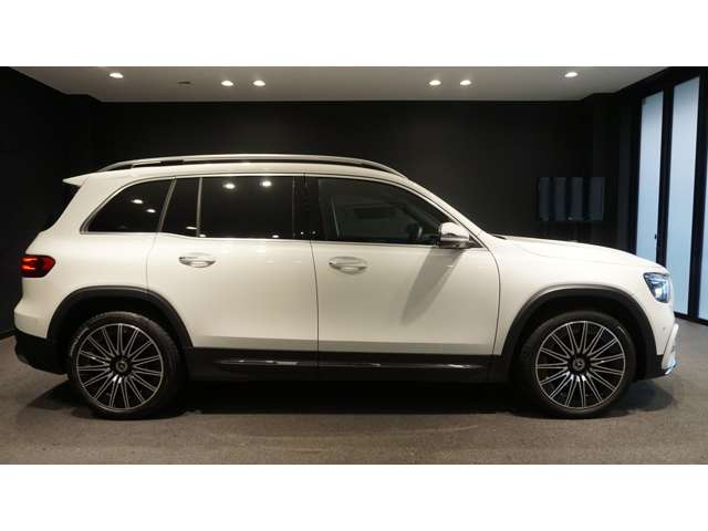 Mercedes-Benz GLB 10