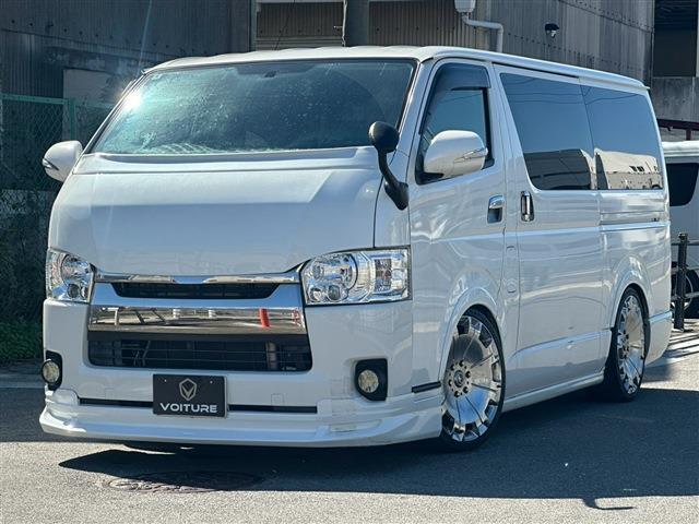 Toyota Hiace Van 2