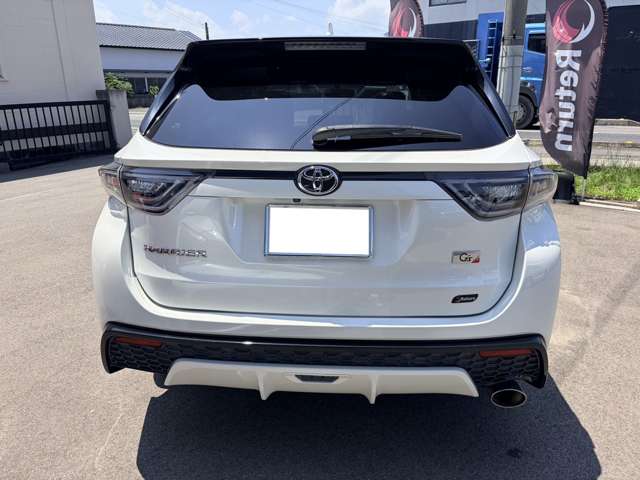 Toyota Harrier 4