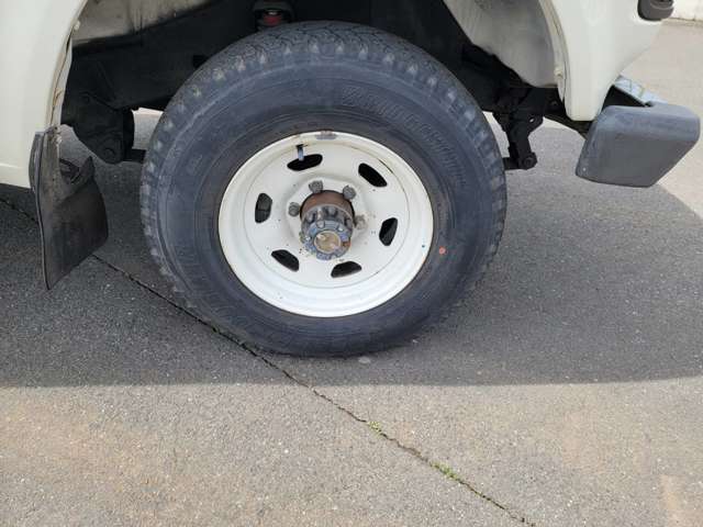 Toyota Land Cruiser 60 11