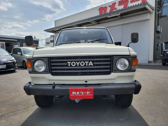 Toyota Land Cruiser 60 4