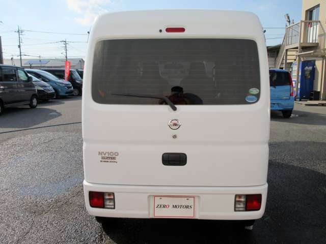 Nissan NV100 Clipper 11