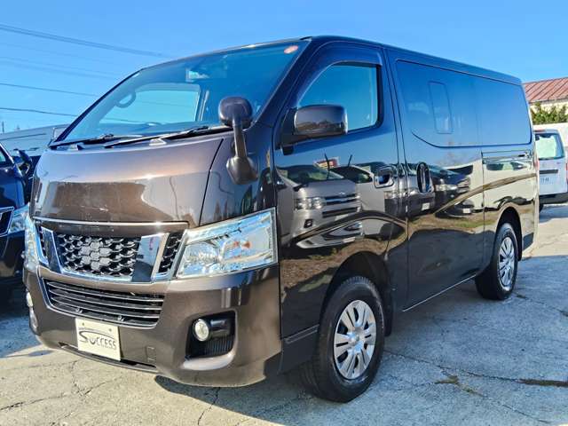 Nissan NV350 Caravan 8