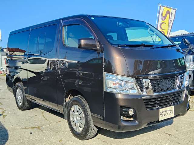 Nissan NV350 Caravan 9