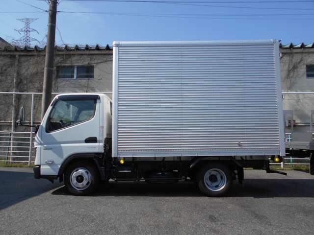 Mitsubishi Fuso Canter 3