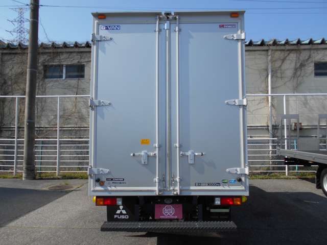 Mitsubishi Fuso Canter 6