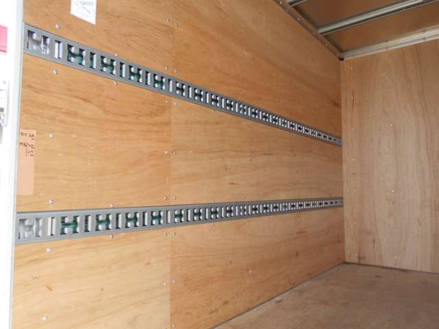 Mitsubishi Fuso Canter 8