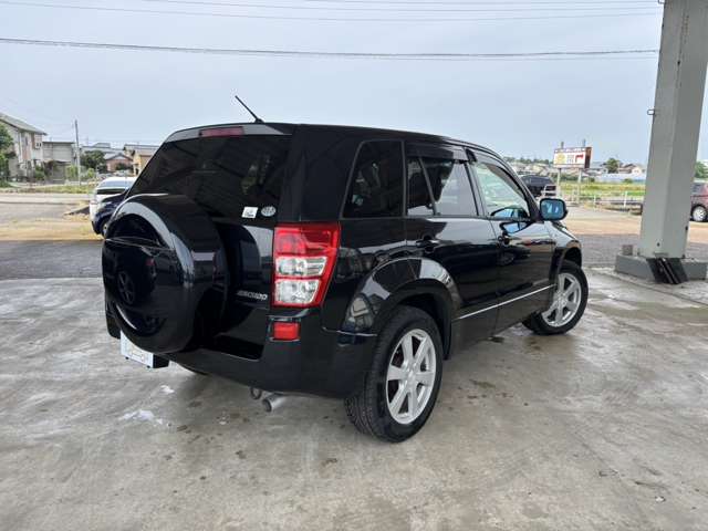 Suzuki Escudo 11
