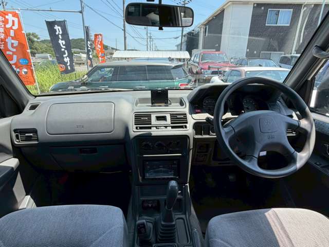 Mitsubishi Pajero 8