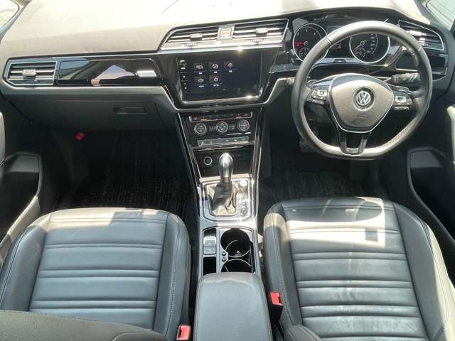 Volkswagen ゴルフトゥーラン 4