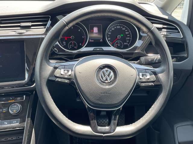 Volkswagen ゴルフトゥーラン 5