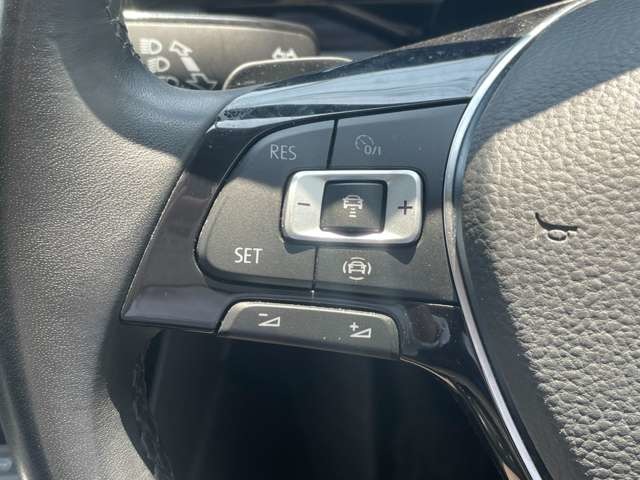 Volkswagen ゴルフトゥーラン 6