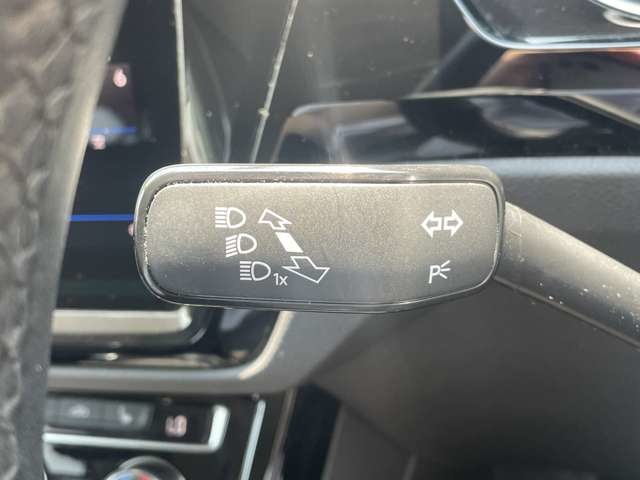 Volkswagen ゴルフトゥーラン 8