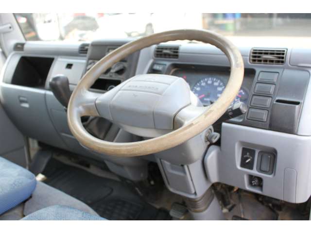Mitsubishi Fuso Canter 8