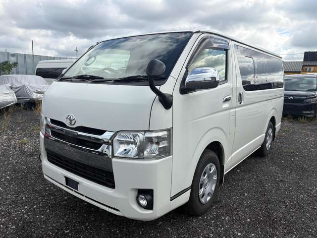 Toyota Hiace Van 2