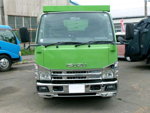 Isuzu Elf 2