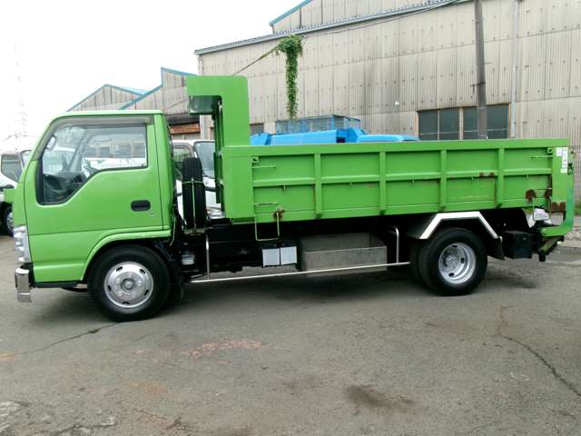 Isuzu Elf 7