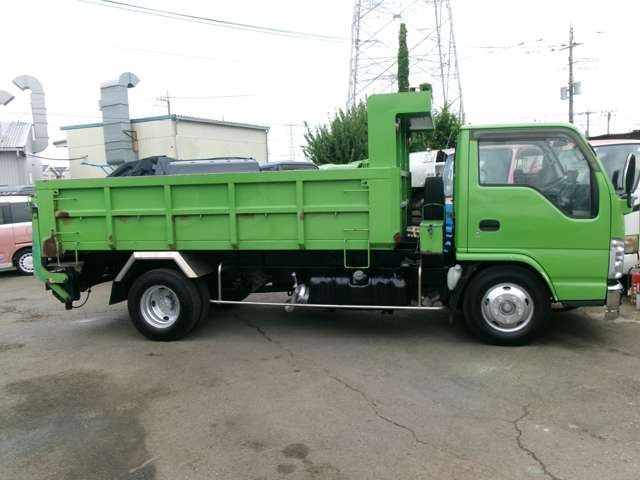 Isuzu Elf 8