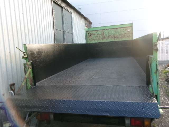 Isuzu Elf 9