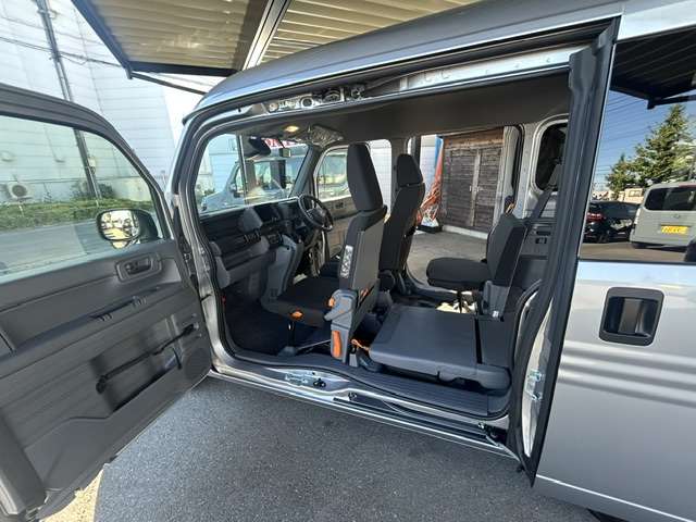 Honda N-VAN 12