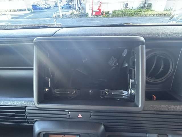 Honda N-VAN 8
