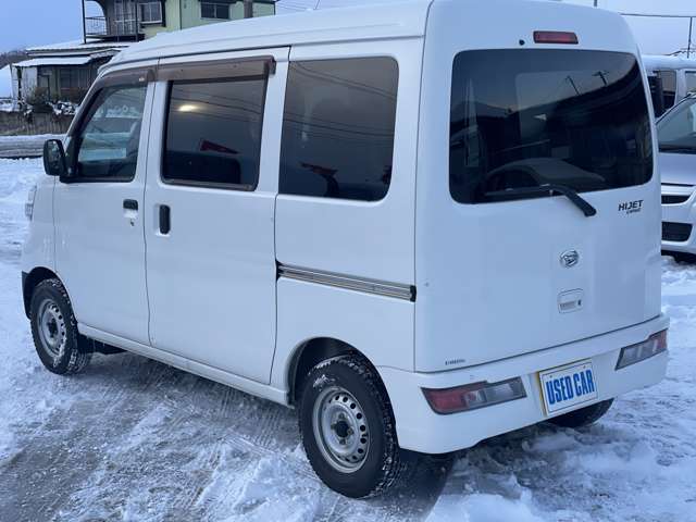 Daihatsu Hijet Cargo 7