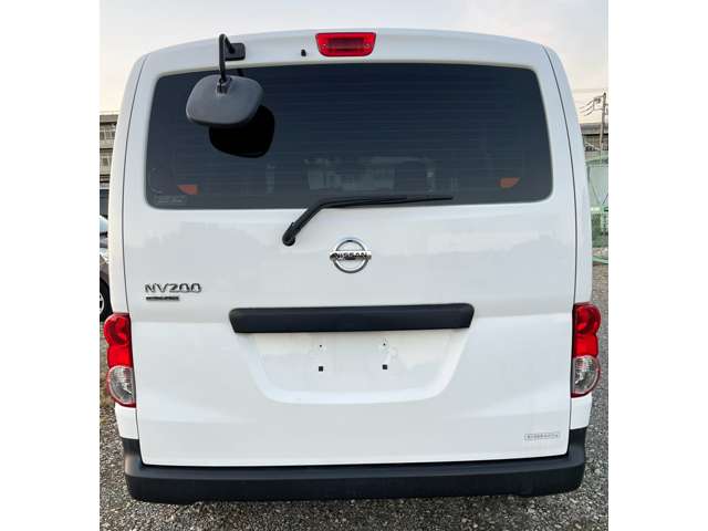 Nissan NV200 Vanette Van 6