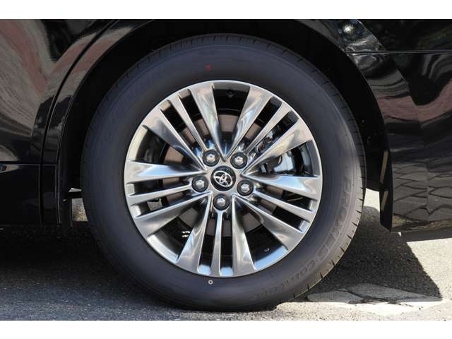 Toyota Alphard 8