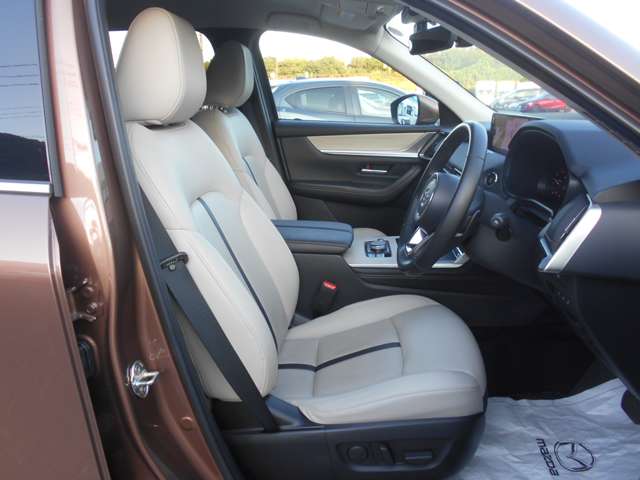 Mazda CX-80 11