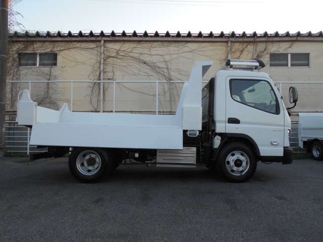 Mitsubishi Fuso Canter 7