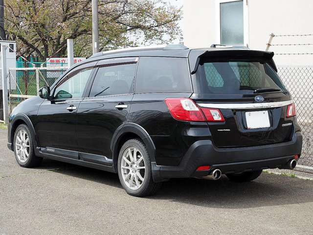 Subaru Exiga Crossover7 10