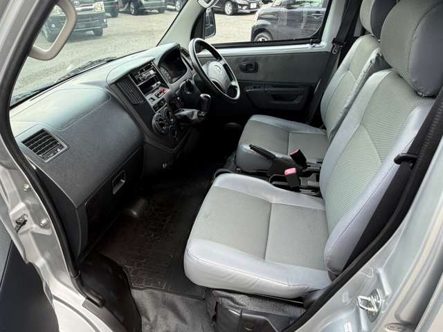 Toyota Light Ace Van 12