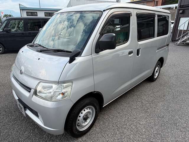 Toyota Light Ace Van 5