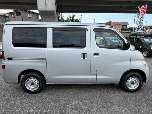 Toyota Light Ace Van 7