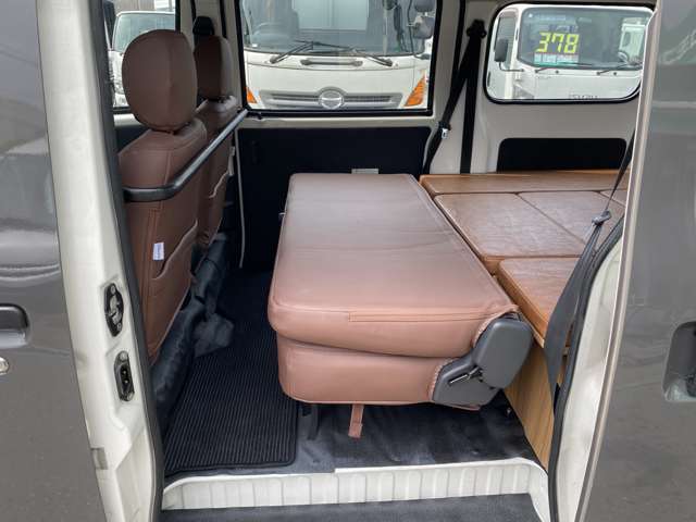Toyota Light Ace Van 11