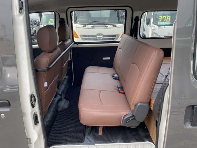Toyota Light Ace Van 12
