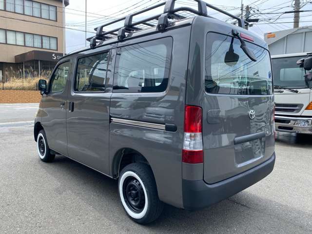 Toyota Light Ace Van 6