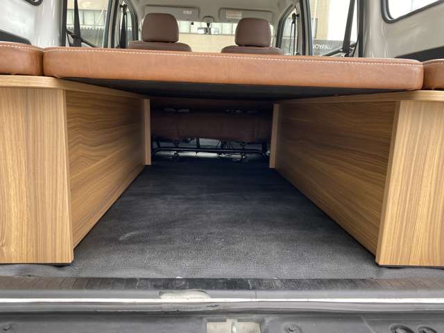 Toyota Light Ace Van 9