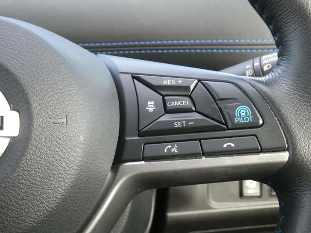 Nissan Serena 4