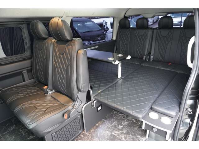 Toyota Hiace 6