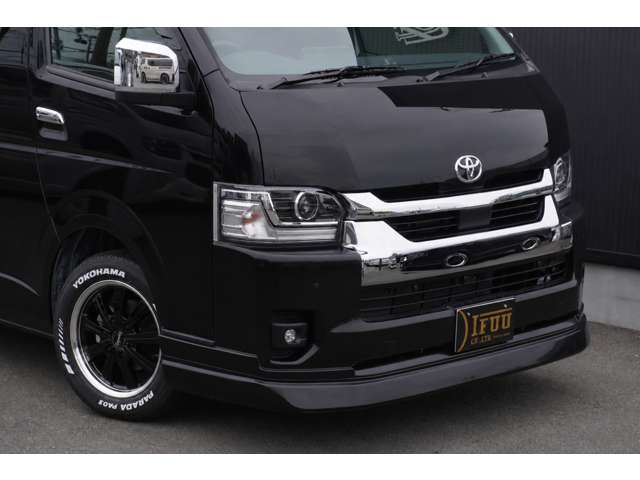 Toyota Hiace 8