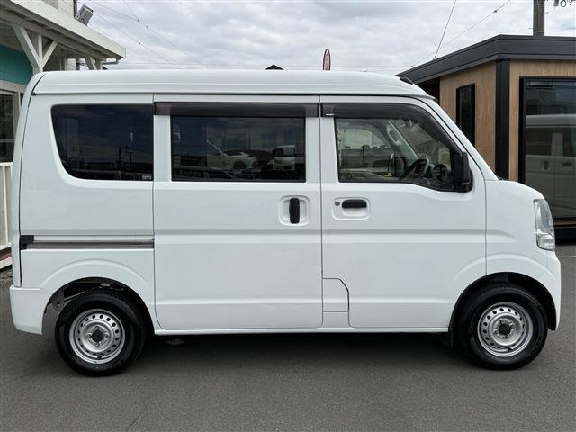 Suzuki Every 12